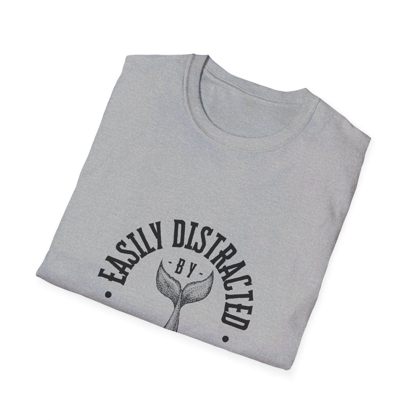 Easily distracted - Whales - Unisex Softstyle T-Shirt